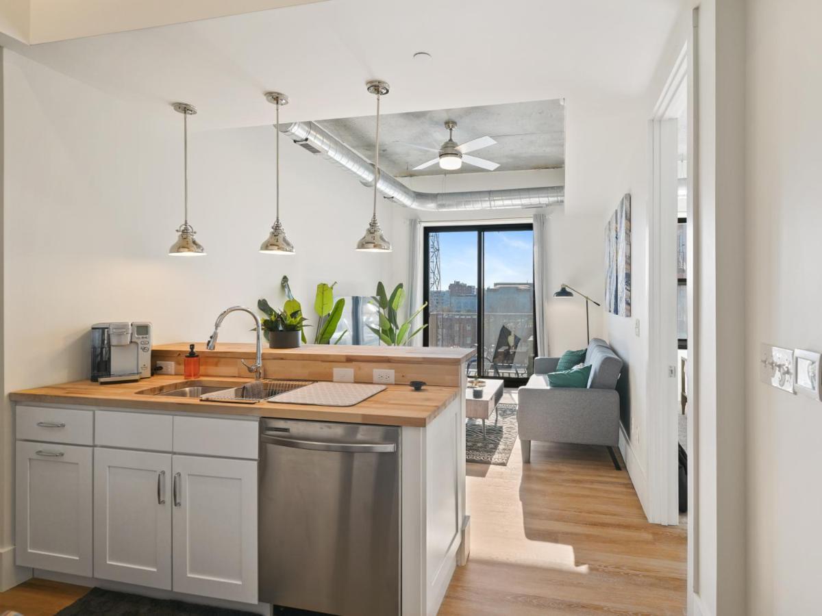 Clover Luxury High-Rise Downtown 사우스벤드 외부 사진